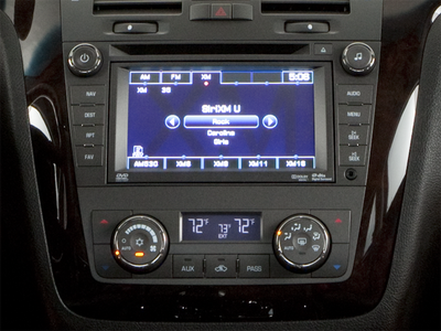 2010 Cadillac DTS w/1SA