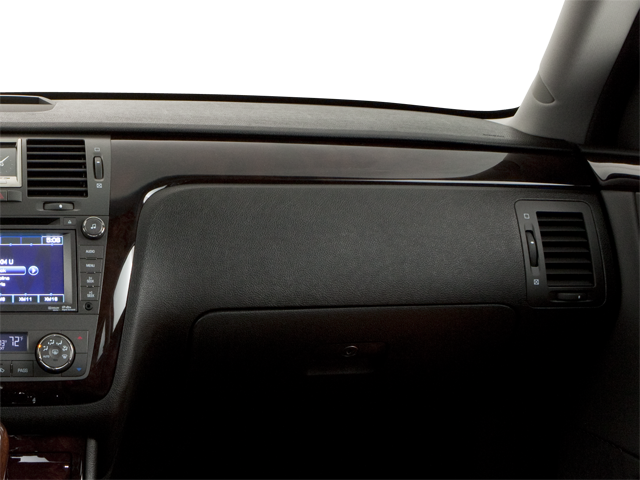 2010 Cadillac DTS w/1SA