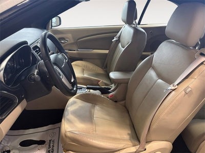 2011 Chrysler 200 Limited