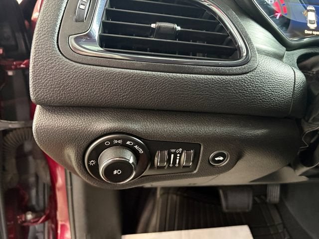 2016 Chrysler 200 S