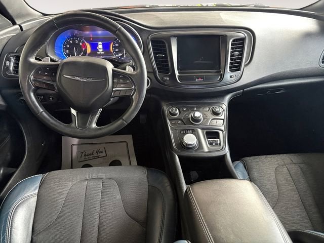 2016 Chrysler 200 S