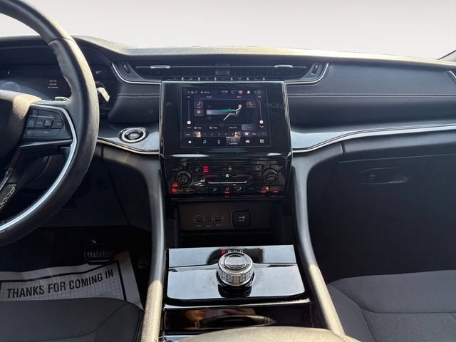 2022 Jeep Grand Cherokee L Laredo
