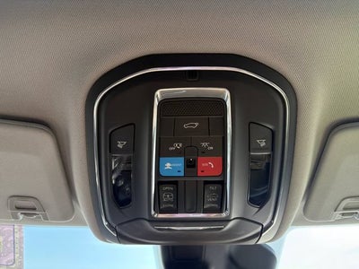 2022 Jeep Grand Cherokee L Laredo