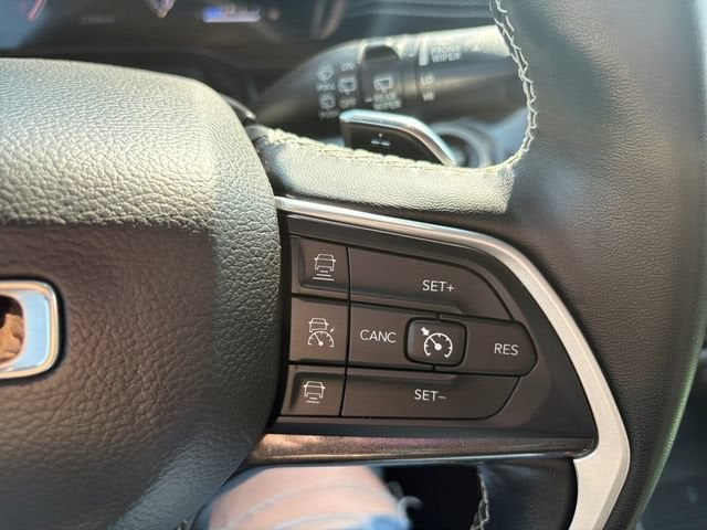 2022 Jeep Grand Cherokee L Laredo