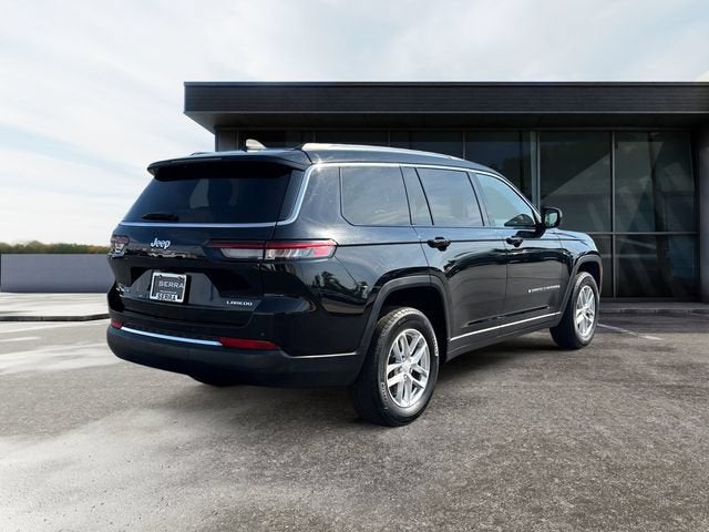 2022 Jeep Grand Cherokee L Laredo