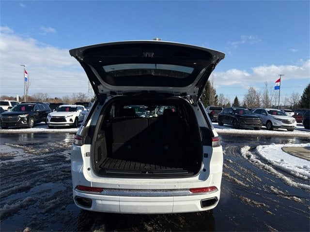 2023 Jeep Grand Cherokee L Overland