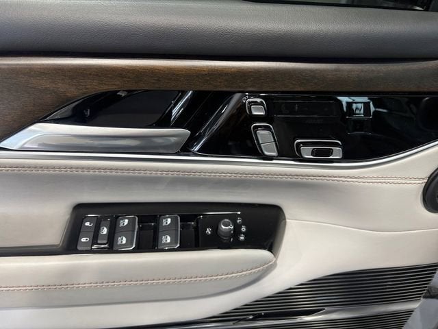 2023 Jeep Grand Wagoneer Series II