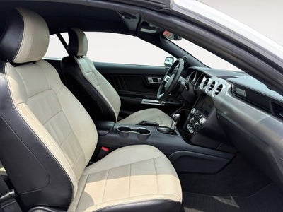 2021 Ford Mustang EcoBoost