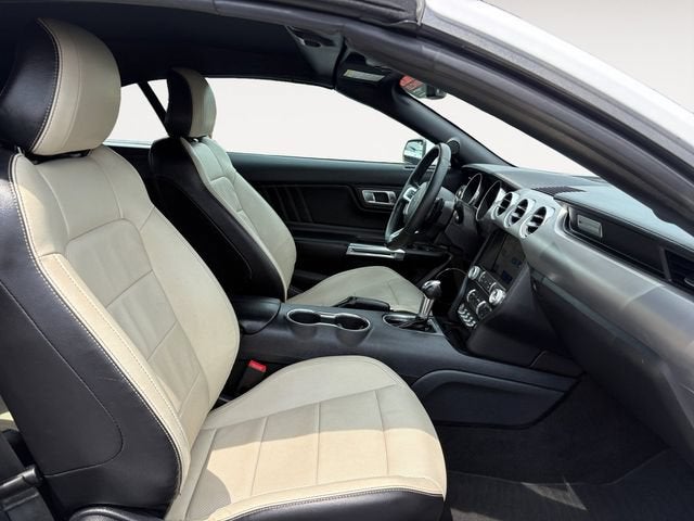 2021 Ford Mustang EcoBoost