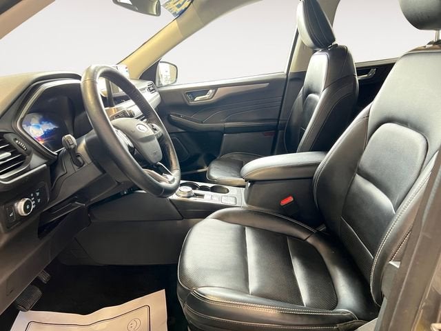 2021 Ford Escape Titanium