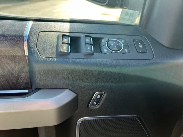 2017 Ford Super Duty F-250 SRW Lariat