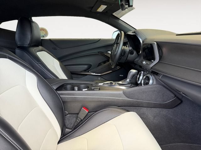 2023 Chevrolet Camaro LT1