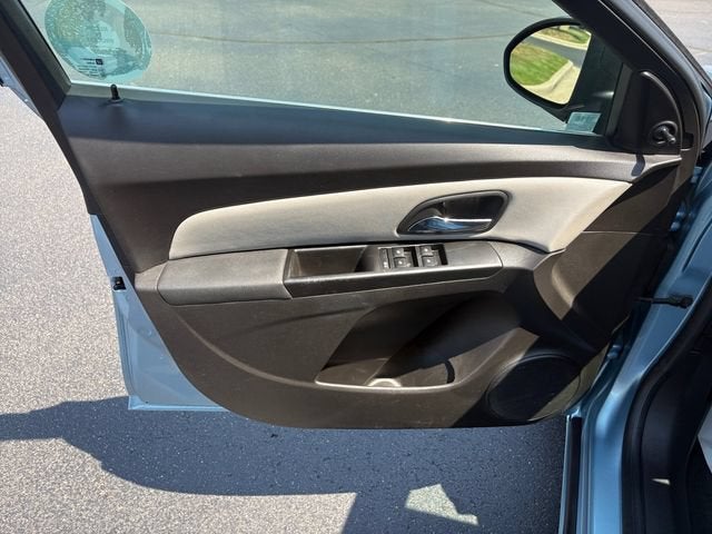 2011 Chevrolet Cruze LS