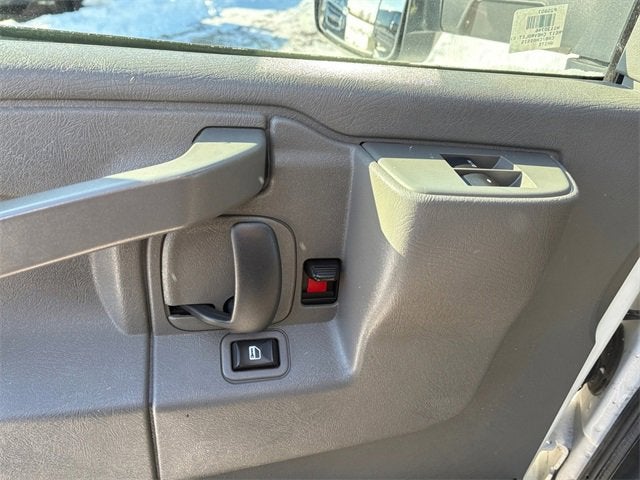 2017 Chevrolet Express Cutaway 4500 Base