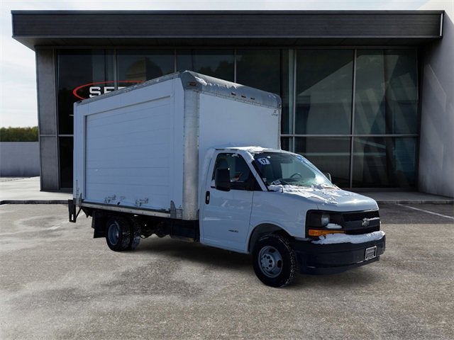 2017 Chevrolet Express Cutaway 4500 Base
