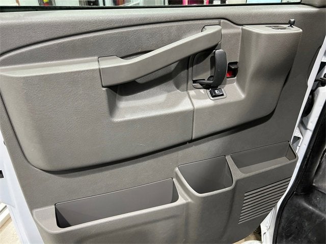 2024 Chevrolet Express Cargo 2500 WT