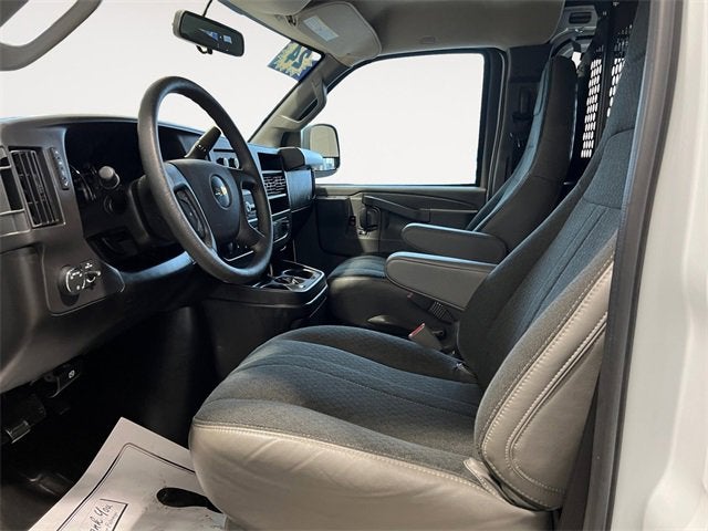 2024 Chevrolet Express Cargo 2500 WT