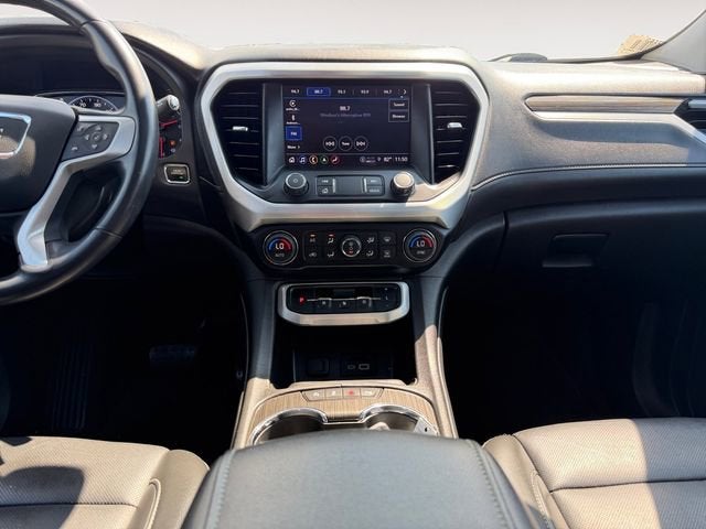 2022 GMC Acadia SLT