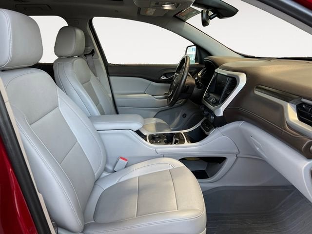 2022 GMC Acadia SLT