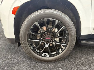 2024 GMC Yukon SLT