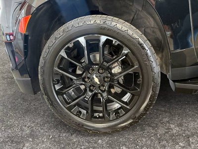 2023 Chevrolet Suburban RST