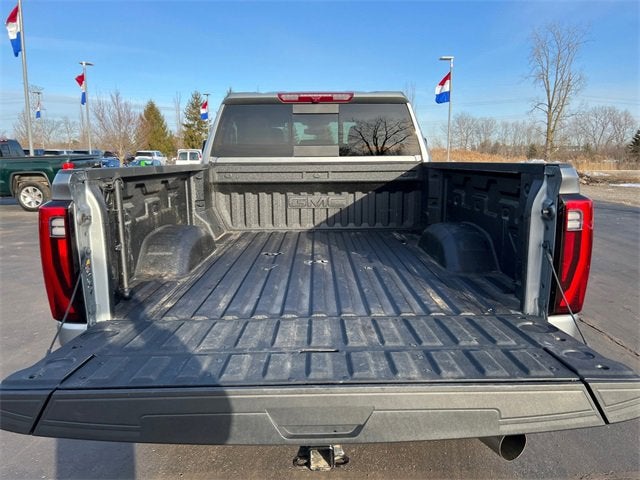 2025 GMC Sierra 3500 HD SLT