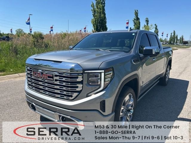 2023 GMC Sierra 4WD Crew Cab Short Box Denali's photo