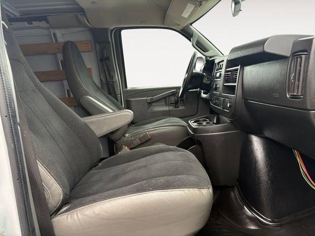 2021 GMC Savana Cargo 2500 Work Van