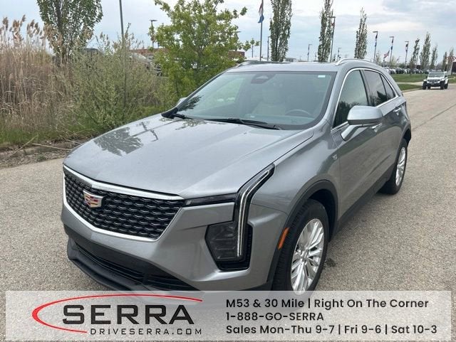 2024 Cadillac XT4 Luxury's photo