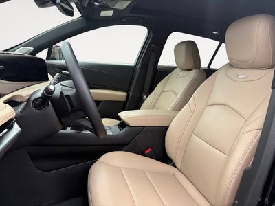 2025 Cadillac XT4 Premium Luxury