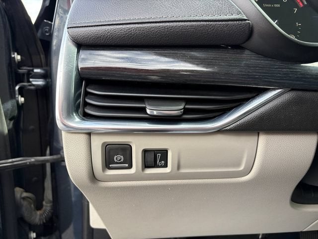 2019 Cadillac XT4 AWD Premium Luxury