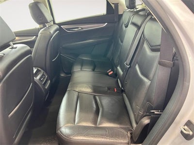 2017 Cadillac XT5 Luxury FWD