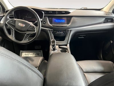 2017 Cadillac XT5 Luxury FWD