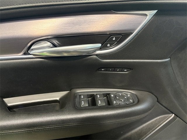 2017 Cadillac XT5 Luxury FWD