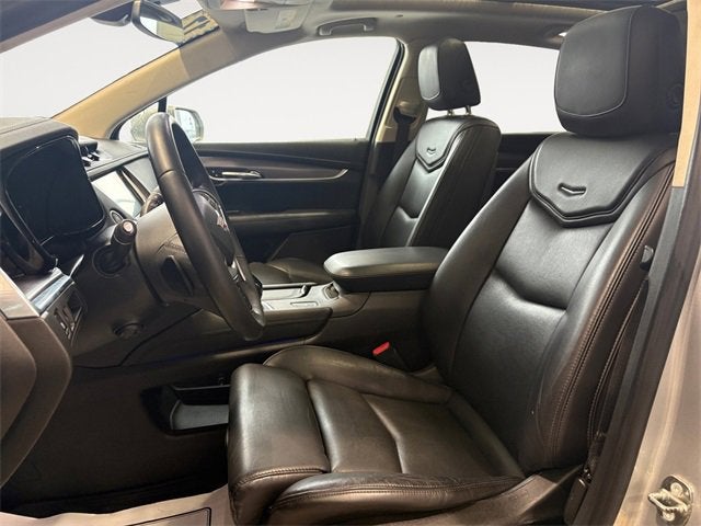 2017 Cadillac XT5 Luxury FWD