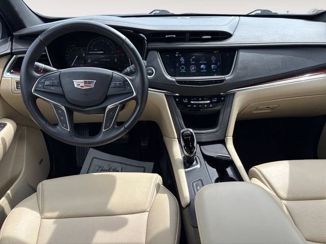 2019 Cadillac XT5 Luxury FWD