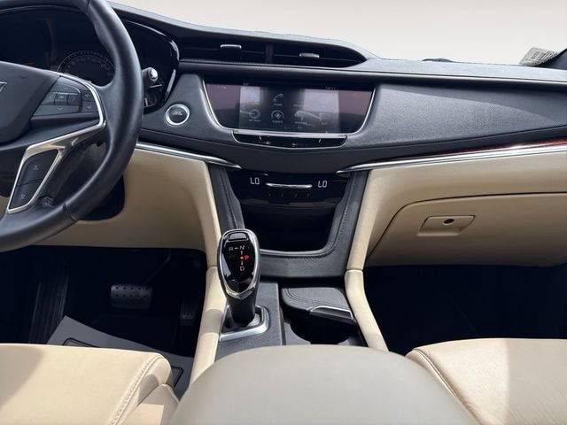 2019 Cadillac XT5 Luxury FWD