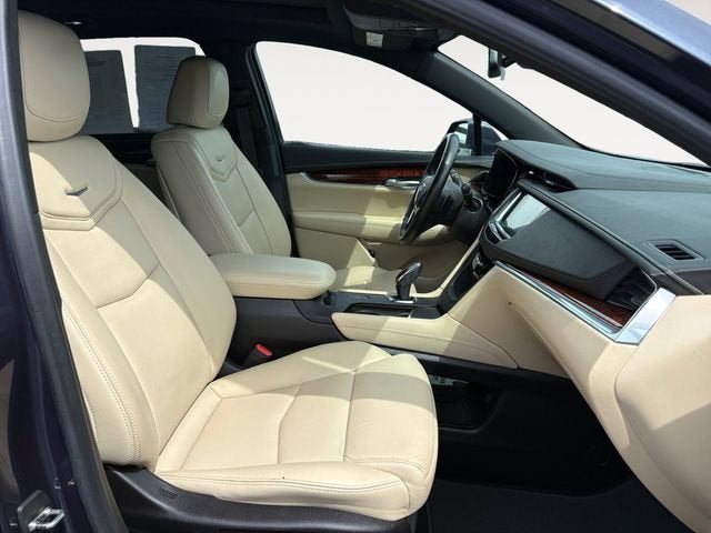2019 Cadillac XT5 Luxury FWD