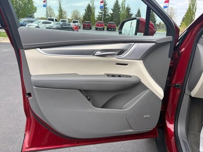 2023 Cadillac XT5 Premium Luxury