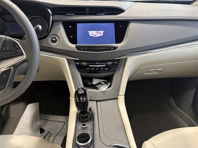 2025 Cadillac XT5 Premium Luxury