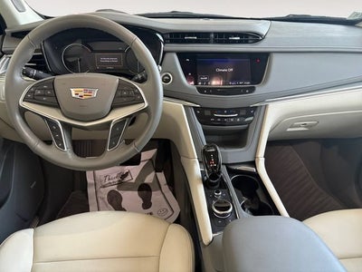 2024 Cadillac XT5 Premium Luxury
