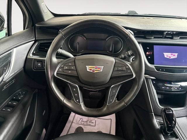2022 Cadillac XT5 Premium Luxury