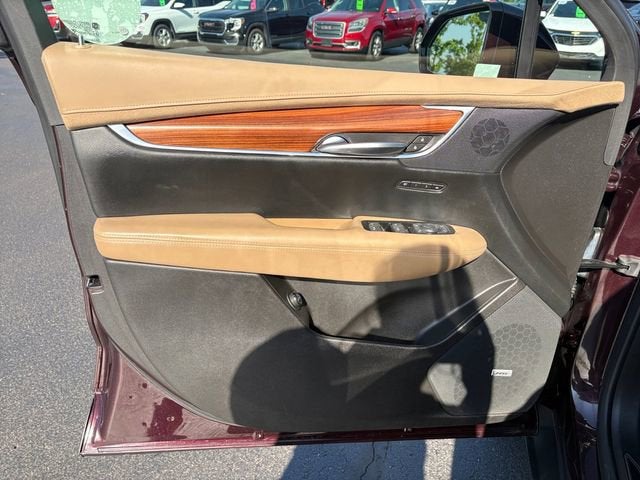 2018 Cadillac XT5 Platinum AWD