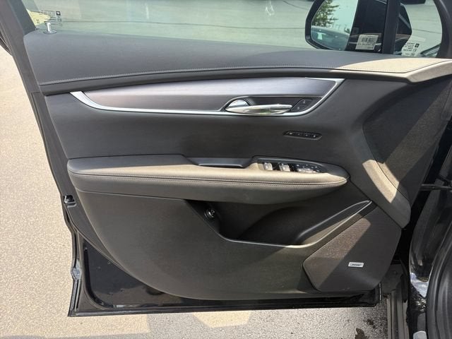 2025 Cadillac XT6 Luxury