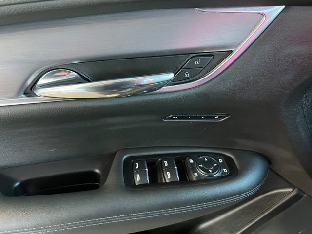 2025 Cadillac XT6 Luxury