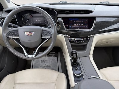 2022 Cadillac XT6 Premium Luxury