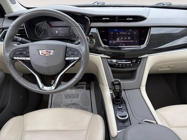 2022 Cadillac XT6 Premium Luxury