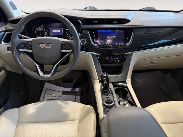 2022 Cadillac XT6 Premium Luxury