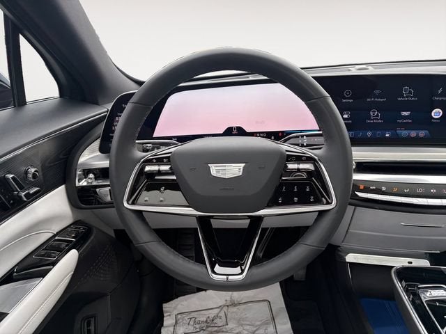 2024 Cadillac LYRIQ Luxury 1