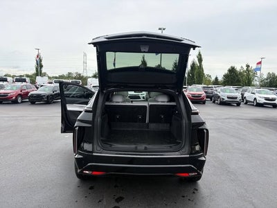 2024 Cadillac LYRIQ Luxury 1